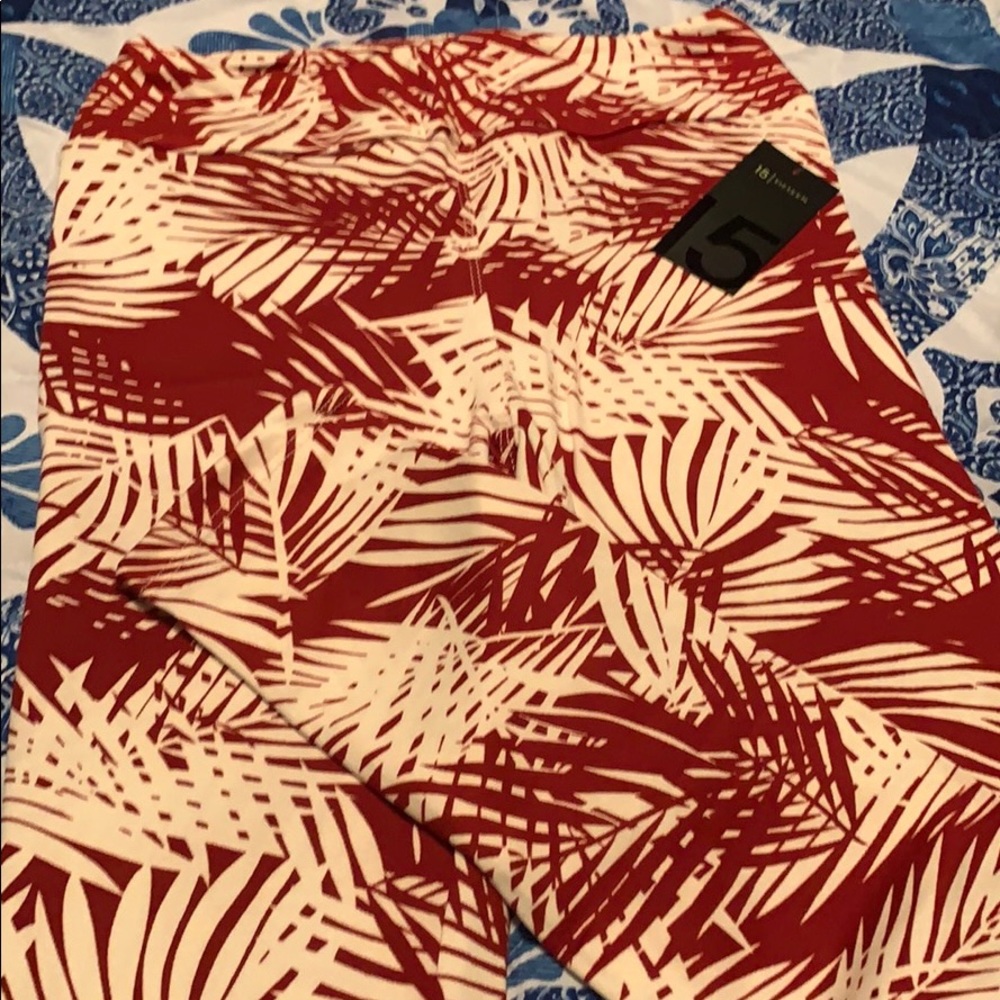 Printed leggings new with tags